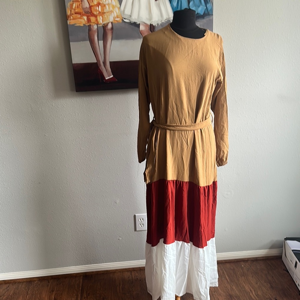 Tan and Red Casual Bishop Sleeve Dress